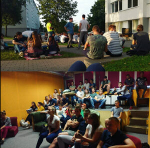Dvi nuotraukos, kuriose – studentų būrys, susėdę auditorijoje ant laiptų ir prie KTU bendrabučio ant žolės.